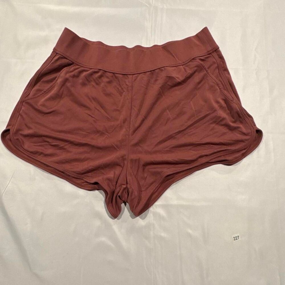Fabletics Women's Pink and Brown Shorts